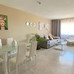 Apartamento Lovely 1 Bedroom With Sea Views And Pool Estepona