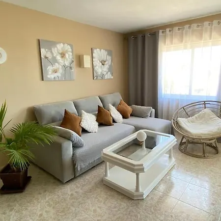 公寓 Lovely 1 Bedroom With Sea Views And Pool *