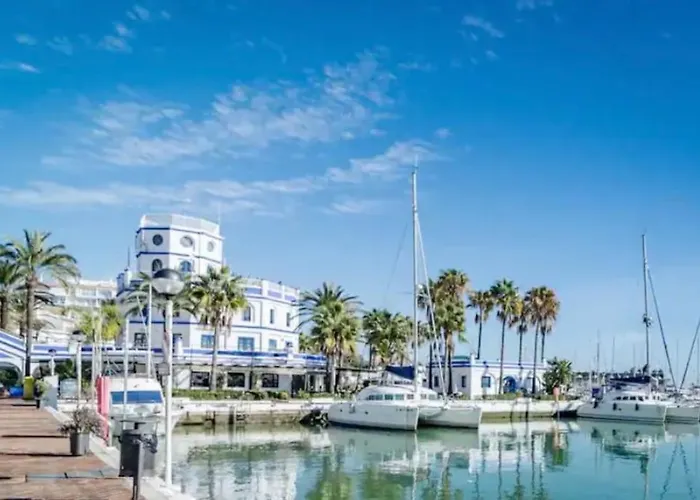 Lovely 1 Bedroom With Sea Views And Pool Appartamento *