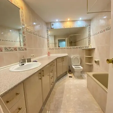 דירה Lovely 1 Bedroom With Sea Views And Pool אסטפונה