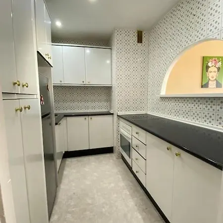 Lovely 1 Bedroom With Sea Views And Pool אסטפונה