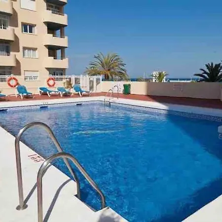 Lovely 1 Bedroom With Sea Views And Pool אסטפונה