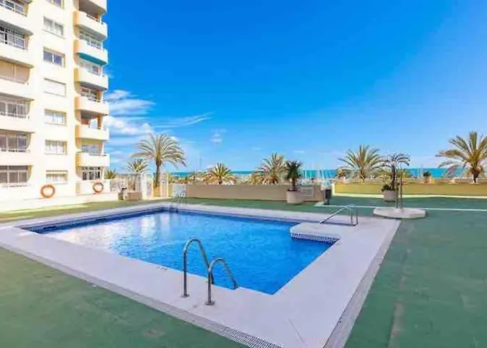 Lovely 1 Bedroom With Sea Views And Pool